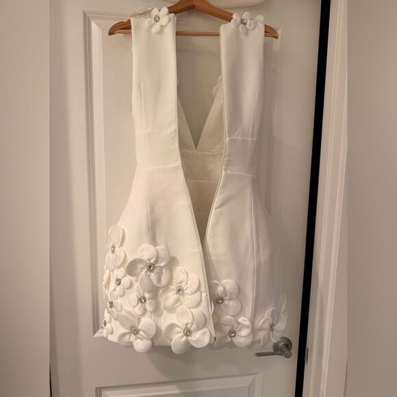 NWOT BRONX AND BANCO Estelle White Mini Dress , Elegant Floral Dress - Picture 15 of 16